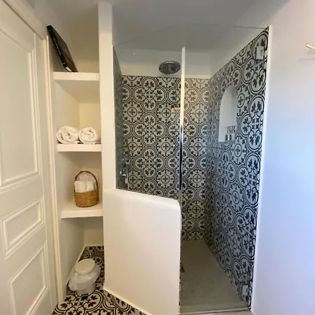 La Baia Di Napoli Apartment *