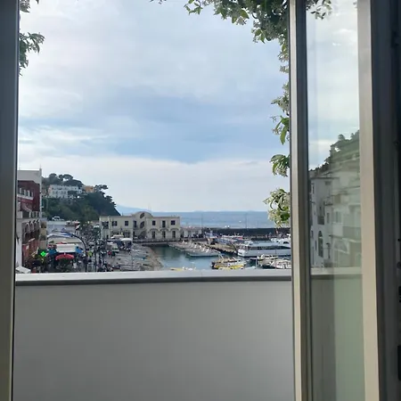 La Baia Di Napoli * Capri