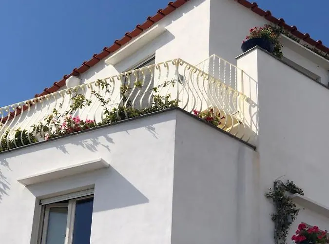 La Baia Di Napoli Апартаменты *