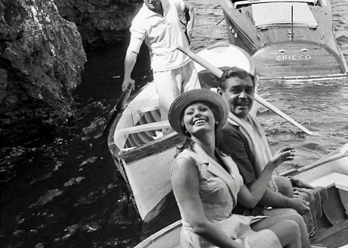 Апартаменты La Baia Di Napoli *