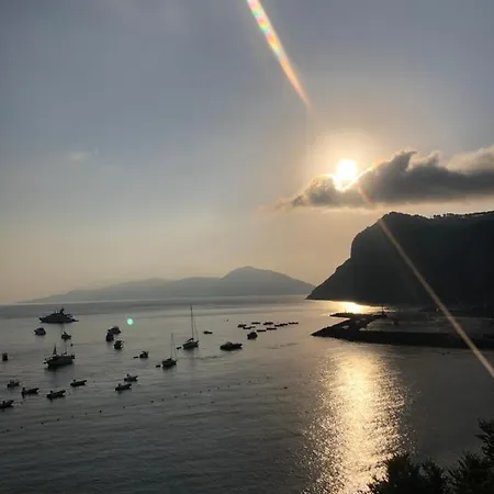 Апартаменты La Baia Di Napoli Капри