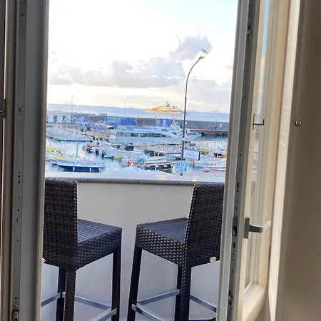 La Baia Di Napoli شقة