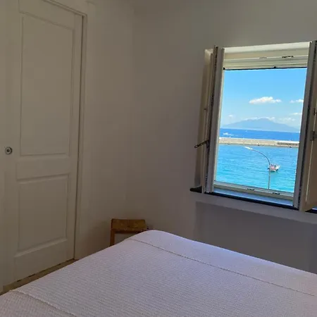 Апартаменты La Baia Di Napoli Капри